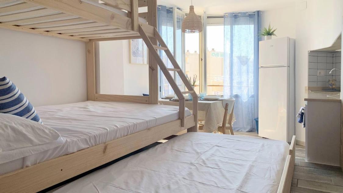 Apartbeach La Brisa Y Frente Playa La Pineda Exterior foto